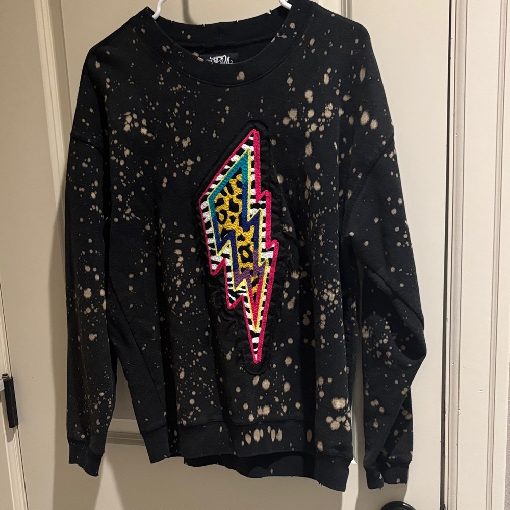 One24 Rags Black Distressed Sweatshirt (M) with Lightning Bolt